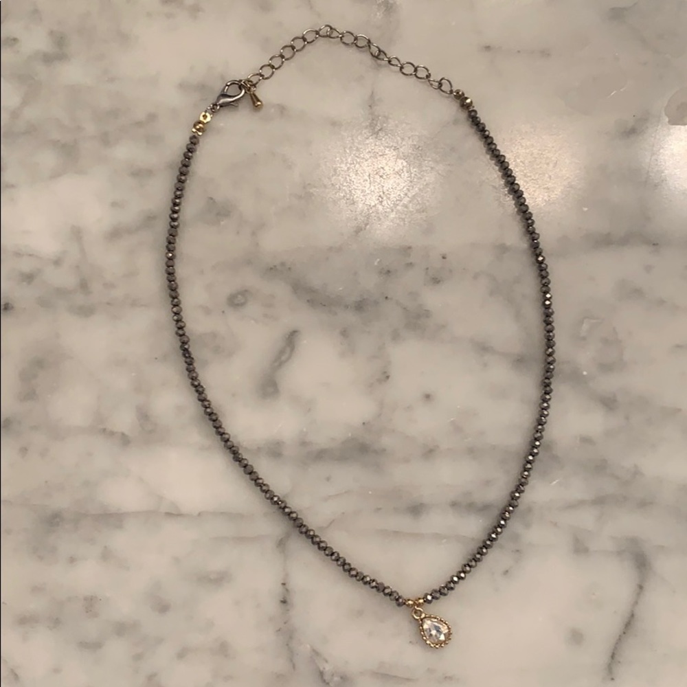 Teardrop choker